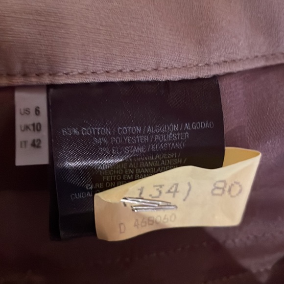 Tahari khaki pants size 6 more like 8 - Picture 4 of 4